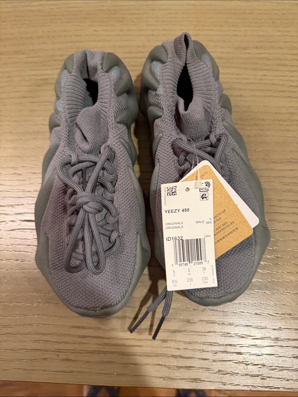 Yeezy Kids 450 Sneakers in Grey